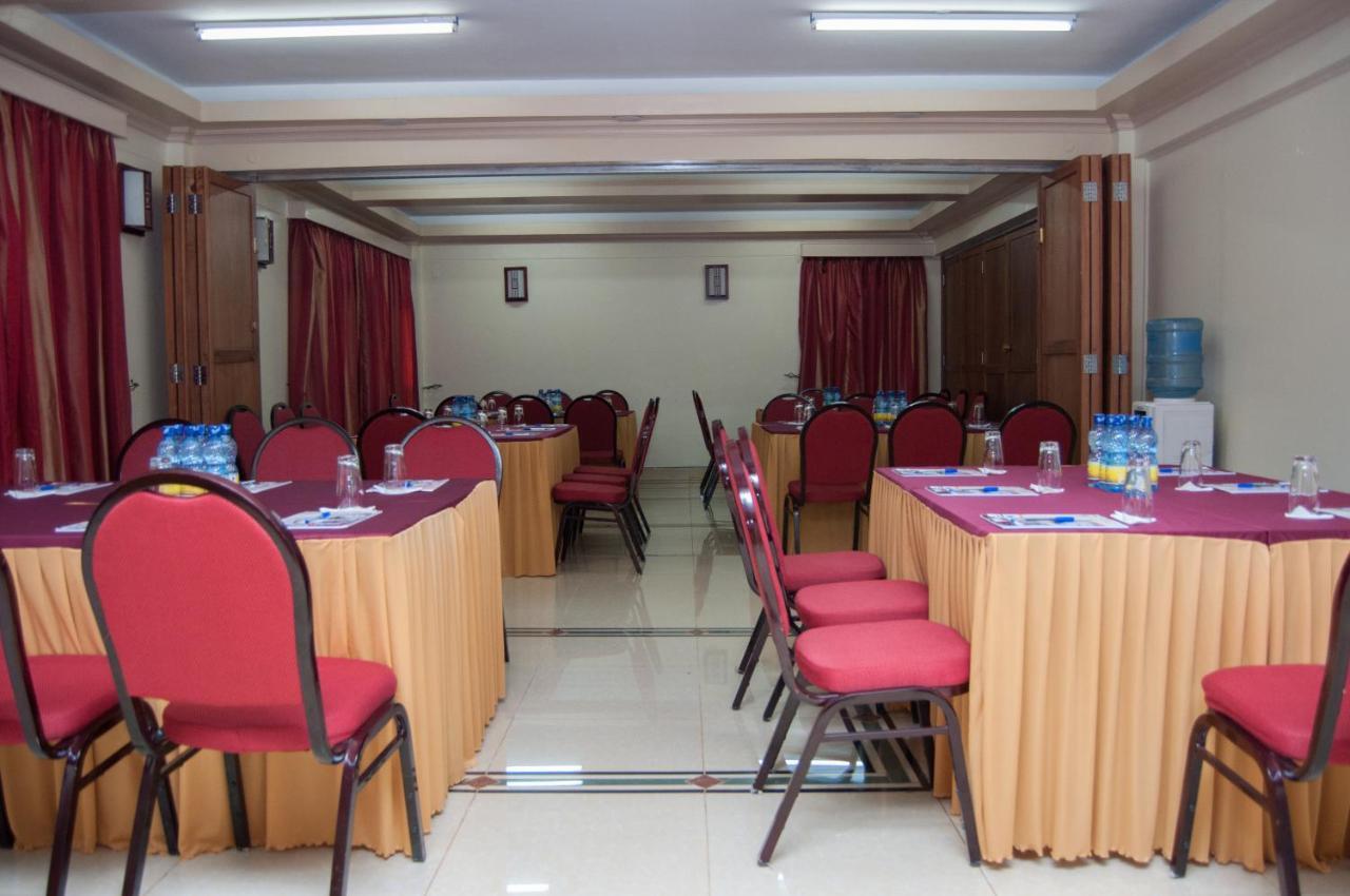 Hotel Baron Eldoret Esterno foto